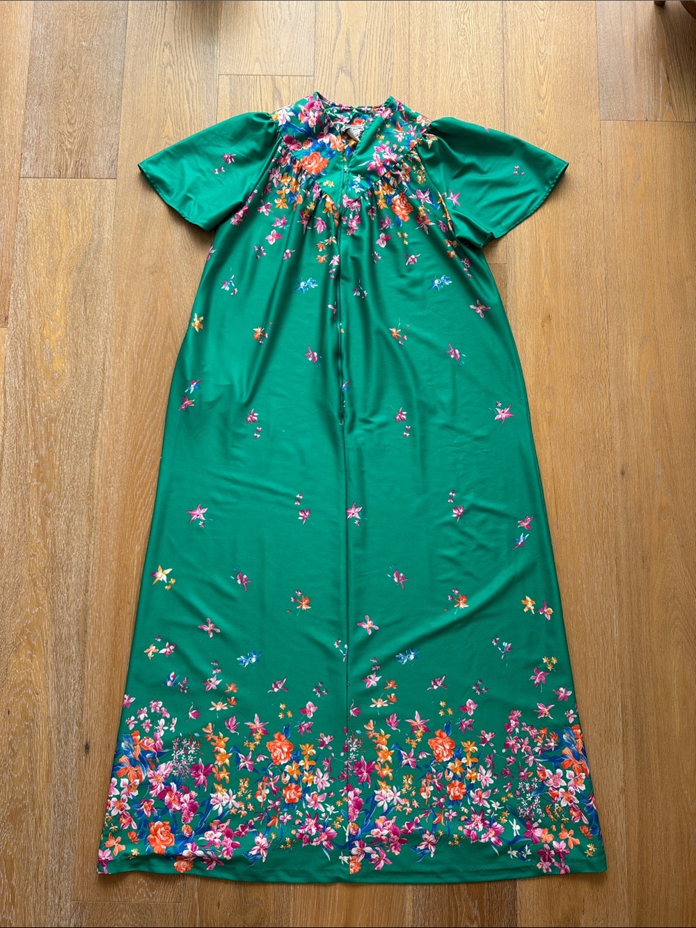 Vintage California Dynasty Green Floral Robe Day Dress